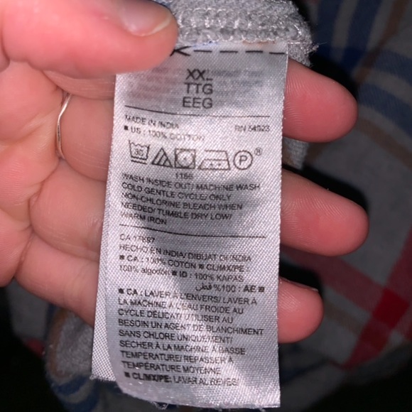 Old Navy Plaid Pajama Bottoms - Picture 3 of 9